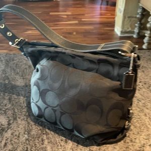 Light weight coach bag